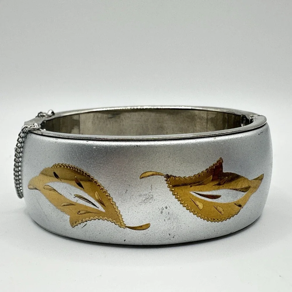 Vintage Hinged Bangle Bracelet Gray Satin Finish Gold Leaf Motif Size 6.25